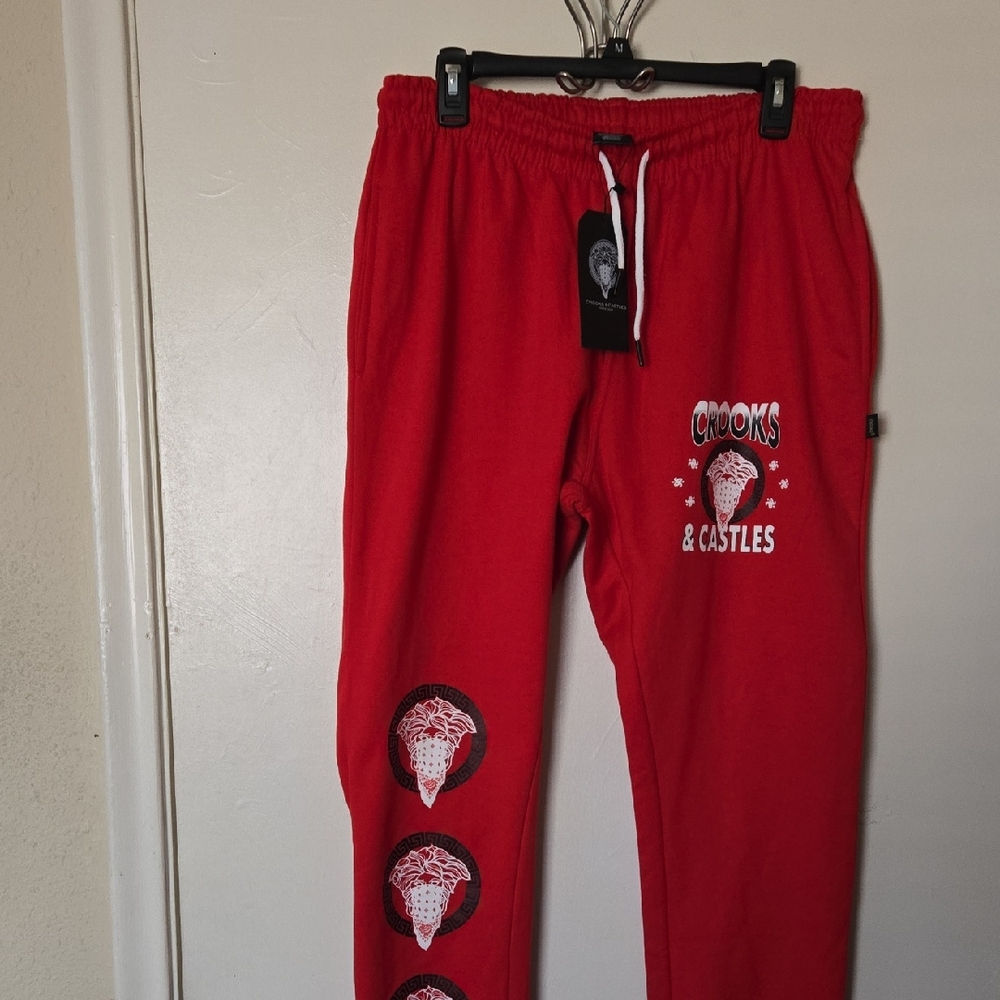 Crooks & Castles Men's Bandito Medusa Fleece Red Joggers Sweatpants Sz L NWT